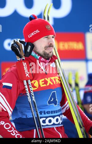 La Val di Fiemme, Italia. 4 gennaio 2020. Sergey Ustiugov (RUS) in azione durante la Sprint Classic gara evento della FIS Tour de Ski - FIS Cross Country Ski World Cup 2019-20 su Gennaio 4, 2020 in Val di Fiemme, Italia. Foto: Pierre Teyssot/Espa-Images Foto Stock