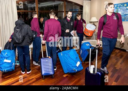 MARBELLA - 04-01-2020, . Eredivisie voetbal, stagione 2019-2020. Willem II i giocatori che arrivano in hotel a Marbella, Willem II keeper Michael Woud. Foto Stock