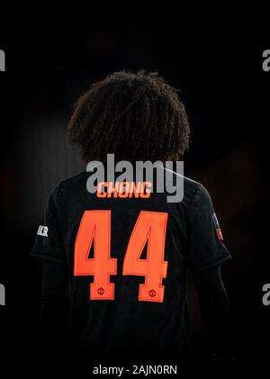 Wolverhampton, Regno Unito. 04 gen, 2020. Tahith Chong del Man Utd durante la FA Cup terzo turno match tra Wolverhampton Wanderers e il Manchester United al Molineux, Wolverhampton, in Inghilterra il 4 gennaio 2020. Foto di Andy Rowland/prime immagini multimediali. Credito: prime immagini multimediali/Alamy Live News Foto Stock