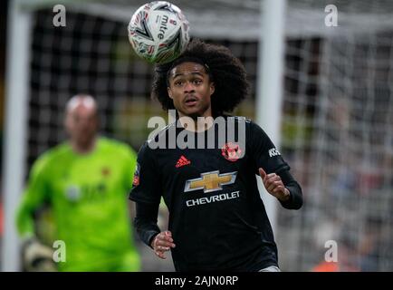 Wolverhampton, Regno Unito. 04 gen, 2020. Tahith Chong del Man Utd durante la FA Cup terzo turno match tra Wolverhampton Wanderers e il Manchester United al Molineux, Wolverhampton, in Inghilterra il 4 gennaio 2020. Foto di Andy Rowland/prime immagini multimediali. Credito: prime immagini multimediali/Alamy Live News Foto Stock