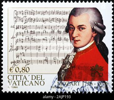 Ritratto di Mozart sul francobollo della Città del Vaticano Foto Stock