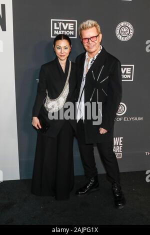 Los Angeles, Stati Uniti d'America. 04 gen, 2020. Billy Idol e China Chow frequentare l'arte di Elysium del XIII annuale di Black Tie esperienza artistica "cielo" al Palladium di Hollywood e Los Angeles, California, USA, il 04 gennaio 2020. | Utilizzo di credito in tutto il mondo: dpa picture alliance/Alamy Live News Foto Stock