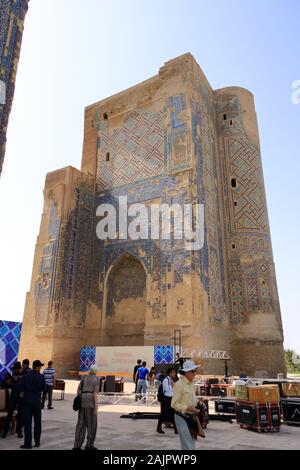 26 settembre 2019 - Shahrisabz, Uzbekistan: il gigantesco portale di Ak-Saray - il palazzo bianco di Amir Timur Foto Stock