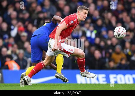 Londra, Regno Unito. Il 5 gennaio 2020. Ryan Yates (22) di Nottingham Forest durante la FA Cup match tra Chelsea e Nottingham Forest a Stamford Bridge, Londra domenica 5 gennaio 2020. (Credit: Jon Hobley | MI News) La fotografia può essere utilizzata solo per il giornale e/o rivista scopi editoriali, è richiesta una licenza per uso commerciale Credito: MI News & Sport /Alamy Live News Foto Stock