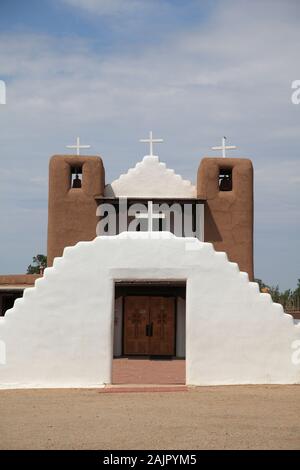 San Geronimo cappella, Chiesa, Taos Pueblo, Sito Patrimonio Mondiale dell'UNESCO, Taos, Nuovo Messico, STATI UNITI D'AMERICA Foto Stock