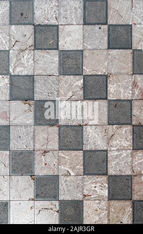 Ampia geometrica del pavimento a scacchi con piastrelle di marmo Foto Stock