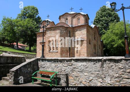 La Chiesa di San Panteleimona in Gorno Nerezi, Repubblica di Macedonia del nord. Bizantina chiesa ortodossa si trova in un monastero complesso Foto Stock