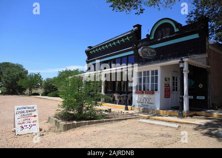 Lamy Railroad e il museo di storia, situato nel punto di riferimento storico legale Saloon, Lamy, Santa Fe County, Nuovo Messico, STATI UNITI D'AMERICA Foto Stock