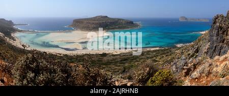 Panorama di Balos Beach, penisola Gramvousa, comunità locale Kissamos, distretto regionale di Chania, Creta, Grecia |Panorama der Lagune von Balos, Halbin Foto Stock