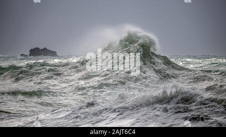 Tempestoso mare drammatico in Cornovaglia #5 Foto Stock