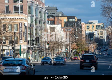 Architettura storica illumina con la luce del mattino nel cerchio di Logan / 14th Street NW quartiere di Washington, DC. Foto Stock