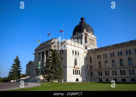 Edificio legislativo (progettata da Edward & W.S. Maxwell e costruito in1908-1912) in Regina, Saskatchewan, Canada Foto Stock