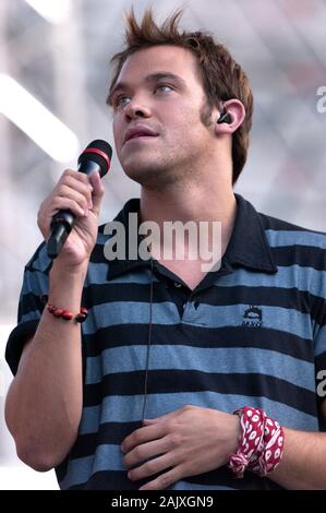 Verona Italia 20/09/2003, Arena : i giovani durante il soundcheck prima del concerto dell'evento musicale "Festivalbar 2003". Foto Stock