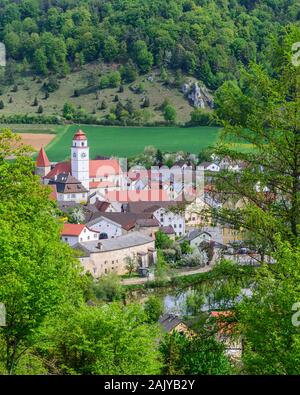 Dollnstein nel parco naturale di Altmühltal Foto Stock