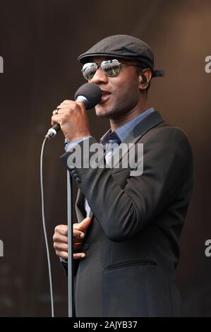 Cantante soul americano, rapper e musicista Aloe Blacc effettuando al festival Cornbury, UK, 30/6/12 Foto Stock