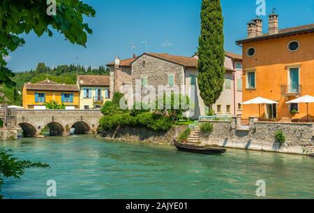 Il bel villaggio di Borghetto vicino a Valeggio sul Mincio. Provincia di Verona, regione Veneto, Italia Foto Stock