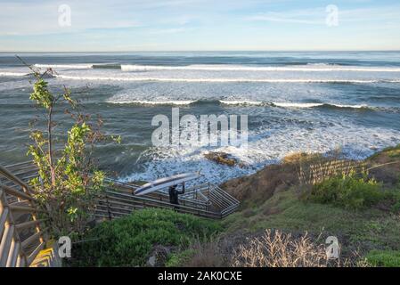 Inverno costiere di scena a Sunset Cliffs parco naturale. San Diego, California, Stati Uniti d'America. Foto Stock