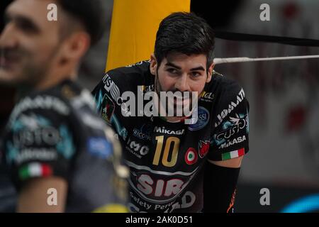 Perugia, Italia. 6 Gen, 2020. Filippo lanza (n.10 hitter spiker sir safety conad perugia)durante il Test Match - Sir Safety Conad Perugia vs Skra Belchatow, Pallavolo Test Match in Perugia, Italia, 06 Gennaio 2020 - LPS/Loris Cerquiglini Credito: Loris Cerquiglini/LP/ZUMA filo/Alamy Live News Foto Stock