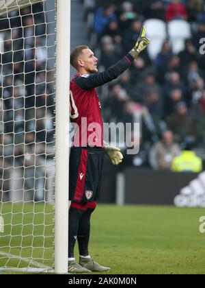 Torino, Italia. Il 6 gennaio, 2020. 01 robin olsen (cagliari)durante la Juventus vs Cagliari, italiano di calcio di Serie A del campionato Gli uomini a Torino, Italia, 06 Gennaio 2020 - LPS/Claudio Benedetto Credito: Claudio Benedetto/LP/ZUMA filo/Alamy Live News Foto Stock