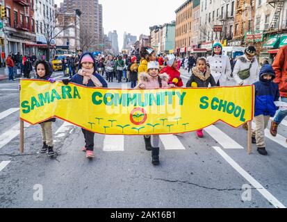 Xliii annuale di tre re della parata del giorno ospitati da El Museo del Barrio in Spanish Harlem, New York City. Foto Stock