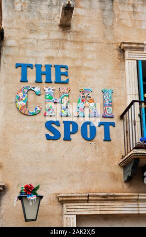 Il Chai Spot, un delizioso tè chai cafe in Tlaquepaque Arts & Shopping Village a Sedona, in Arizona, Stati Uniti. Foto Stock