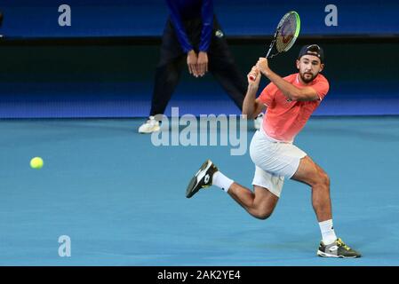 Perth, Australia. Il 7 gennaio, 2020. Viktor Durasovic di Norvegia compete durante l'ATP Coppa di gruppo D match contro Karen Khachanov della Russia a Perth in Australia, il 7 gennaio 2020. Credito: Zhou Dan/Xinhua/Alamy Live News Foto Stock