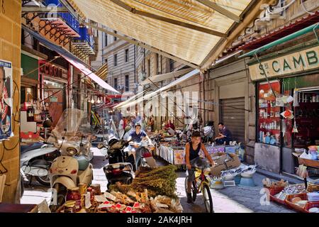 Mercato della Vucciria a Palermo, Sizilien, Italien | Utilizzo di tutto il mondo Foto Stock