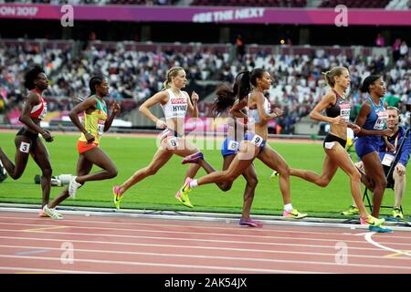 Ajee Wilson (USA) ,vescovo Melissa (Canada) ,Adelle Tracey (Gran Bretagna) , Hedda Hynne ( Norvege) , Habitam Alemu 'Ethiopie) e Noélie Yarigo (Benin) durante la prima semi finale 800m le donne della IAAF mondiale di atletica il 6 agosto, 201st presso lo stadio olimpico di Londra, Gran Bretagna Photo Laurent Lairys / DPPI Foto Stock