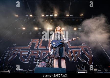 Copenhagen, Danimarca. 21st, Giugno 2019. Artiglieria aliena, l'heavy metal rock band da Nuova Zelanda, esegue un concerto dal vivo durante il danese heavy metal festival Copenhell 2019 a Copenaghen. Qui bass player Ethan Trembath è visto dal vivo sul palco. (Photo credit: Gonzales foto - Mathias Kristensen). Foto Stock