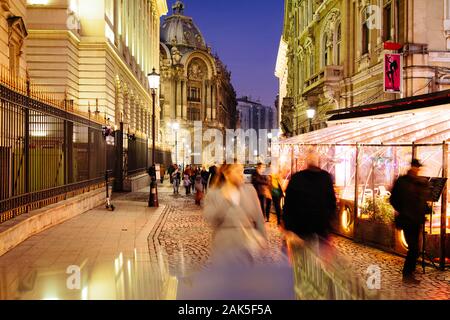 Bucarest, Romania - Dic 14, 2019: la città vecchia di Bucarest. La parte vecchia della città di Bucarest, chiamato anche Lipscani. La Romania Foto Stock