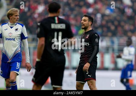 Giacomo bonaventura (Milano) durante il Milan vs Sampdoria, Milano, Italia, 06 gen 2020, Calcio Calcio italiano di Serie A del campionato Gli uomini Foto Stock