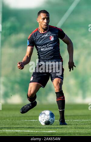 Estepona, Spagna. 07Th gen, 2020. ESTEPONA, 07-01-2020, calcio, eredivisie Olandese, stagione 2019-2020, FC Emmen player Michael Chacon, durante la partita FSV Mainz 05 vs FC Emmen Credito: Pro scatti/Alamy Live News Foto Stock