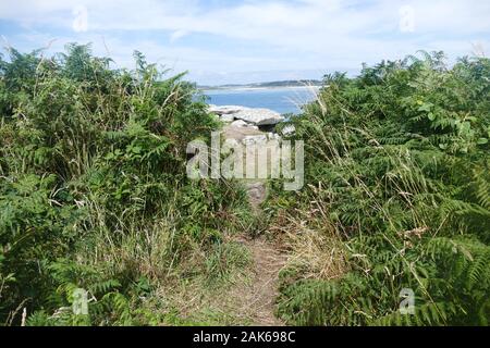 Camera di sepoltura di BANT Carn, St Marys, Isles of Scilly, Cornwall, Regno Unito Foto Stock