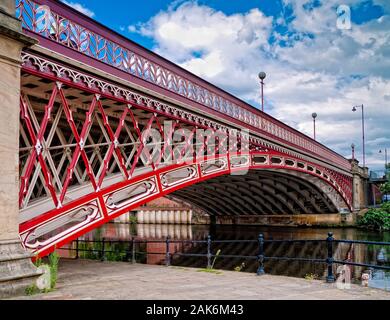 Crown Point Ponte sul Fiume Aire a Leeds Foto Stock