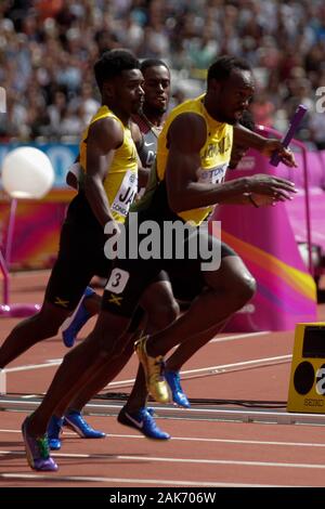 Micheal Campbell e Usain Bolt (Jamaique) durante la seconda riscalda 4x100m uomini relè presso la IAAF mondiale di atletica il 6 agosto, 201st presso lo stadio olimpico di Londra, Gran Bretagna Photo Laurent Lairys / DPPI Foto Stock