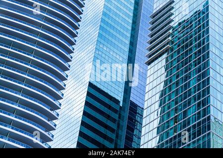 Miami Florida, Brickell District, grattacieli grattacieli edifici condominio appartamenti residenziali alloggio, balconi, off Foto Stock