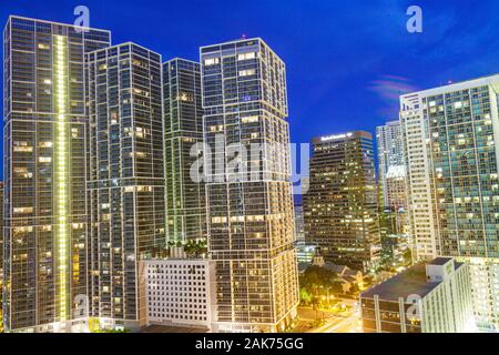 Miami Florida,quartiere di Brickell Road,Icon Brickell Tower,alto edificio,condominio appartamenti residenziali edificio edifici alloggio,edificio,du Foto Stock