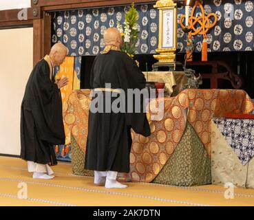 Zen cerimonia buddista, Tenryū-ji, Kyoto, Giappone Foto Stock