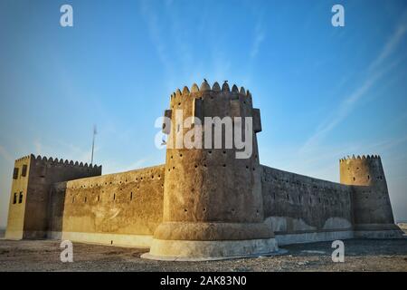 Il Forte al Zubara è una storica fortezza militare Qatar costruita nel 1928. E' una delle principali attrazioni turistiche del Qatar. Foto Stock