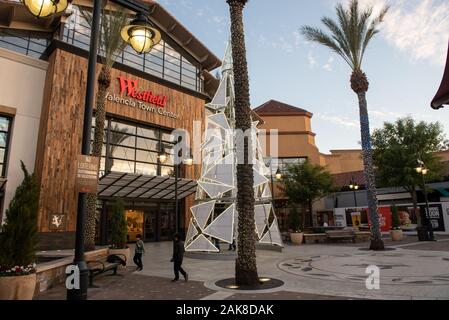 01/01/2020 - Valencia, CA: Westfield Valenica Town Center design d'ingresso a Santa Clarita, CA, USA. Foto Stock