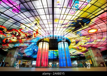 Formosa Boulevard dalla stazione di Kaohsiung è la più bella stazione della metropolitana in Taiwan. Kaohsiung, Taiwan - 09 Marzo 2014 Foto Stock