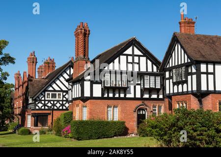 Arti e Mestieri e case di stile in Port Sunlight, Wirral, Inghilterra Foto Stock