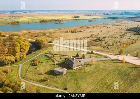 Kosava, Bielorussia. Il Memorial Museum-station wagon di Tadeusz Kosciuszko. Antenna vista panoramica del famoso popolare pietra miliare storica casa di Andrew Thaddeus Bon Foto Stock