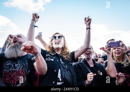 Copenhagen, Danimarca. 21st, Giugno 2019. Heavy Metal tifosi assistere ad uno dei tanti concerti dal vivo durante il danese heavy metal festival Copenhell 2019 a Copenaghen. (Photo credit: Gonzales foto - Mathias Kristensen). Foto Stock