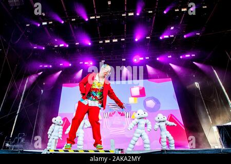 Odense, Danimarca. 27th, Giugno 2019. Il cantante colombiano e reggaeton artista J Balvin esegue un concerto dal vivo durante il danese music festival polveriera 2019 in Odense. (Photo credit: Gonzales foto - Lasse Lagoni). Foto Stock