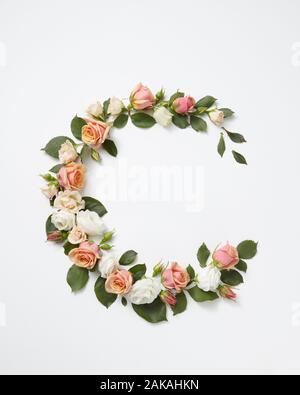 Angolo arrotondato telaio da rose fiori. Foto Stock