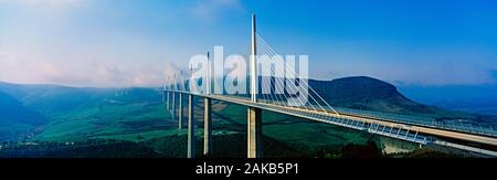 Il viadotto di Millau (Viaduc de Millau), Millau, Aveyron, Francia Foto Stock