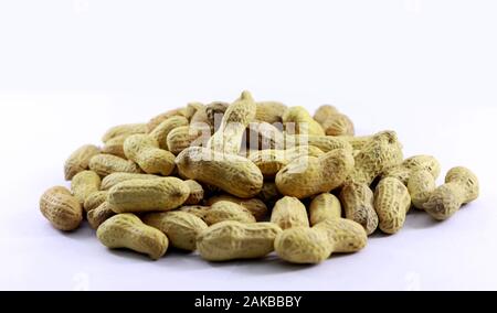 Penuts isolato su uno sfondo bianco Foto Stock