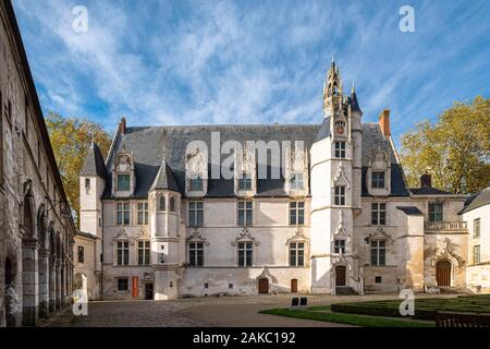 Francia, Oise, Beauvais, MUDO &#x2013; Musée de l'Oise, Museo del dipartimento Oise nell'ex del XII secolo il palazzo vescovile Foto Stock