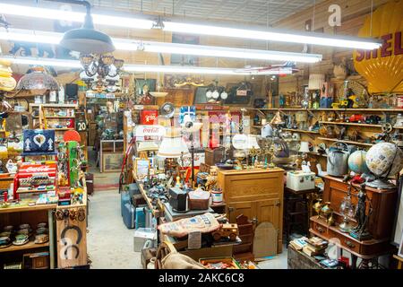 Canada, Provincia di Quebec, Metabetchouan Lac a La Croix, antiquariato al Ranch Foto Stock